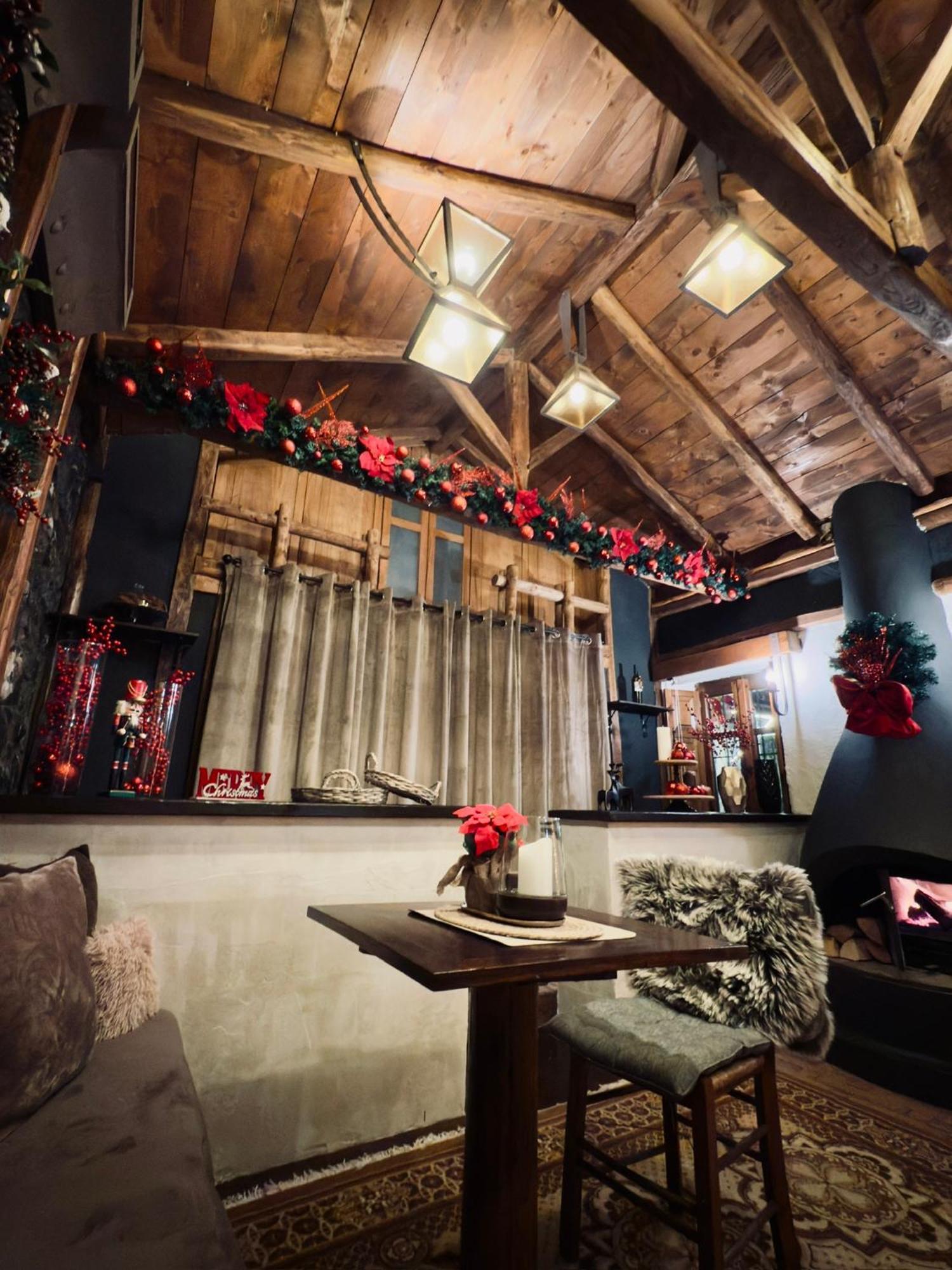 4 Seasons Premium Chalet Палеос-Айос-Атанасіос Екстер'єр фото